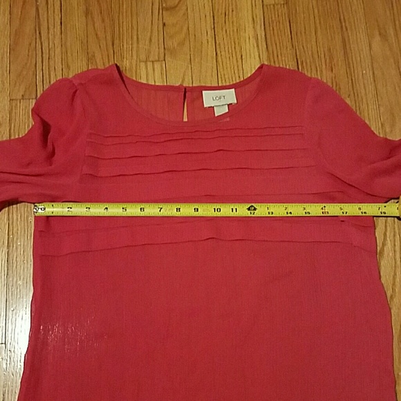 5/$25 Loft Sheer 3/4 Sleeve Blouse - Picture 4 of 4
